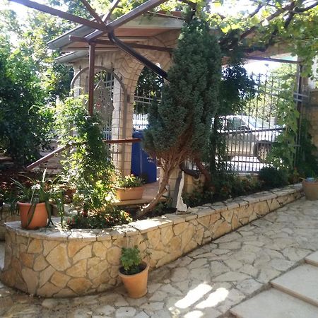 Apartments Villa Mavero Banjole Exterior photo